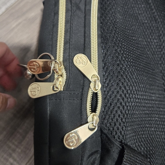 Fisher-Price Fashion diaper backpack Black With Pad And Wipes Holder - Picture 6 of 11